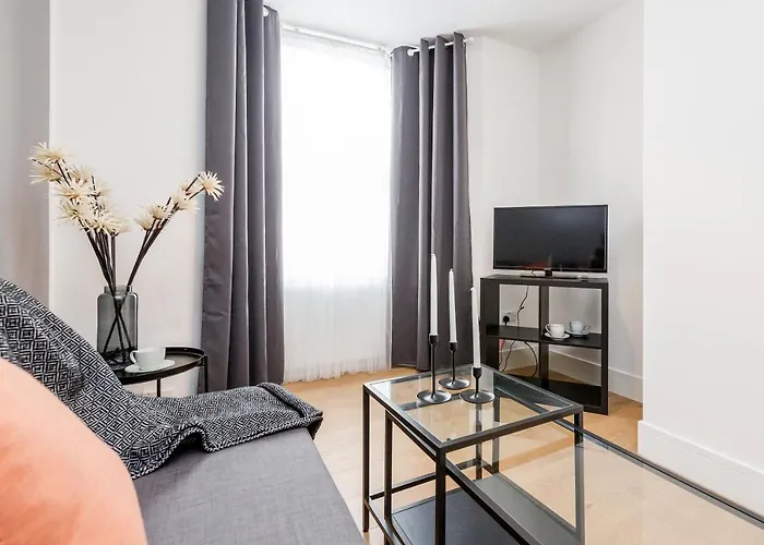 2 Bedrooms Serviced Apartment Excel Exhibition Centre, O2 Arena, Stratford Olympic City, Forest Gate, Central London