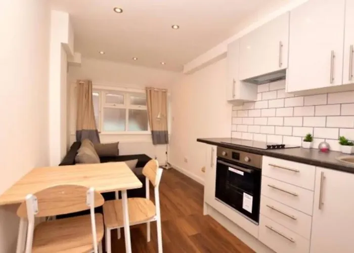 Small Cosy Studio In Plaistow. East London
