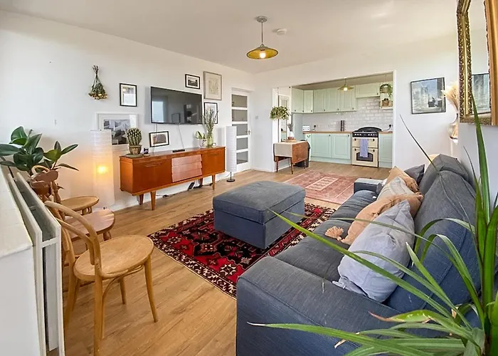 Pass The Keys Spacious 2Bedroom Flat With Views In London Bridge