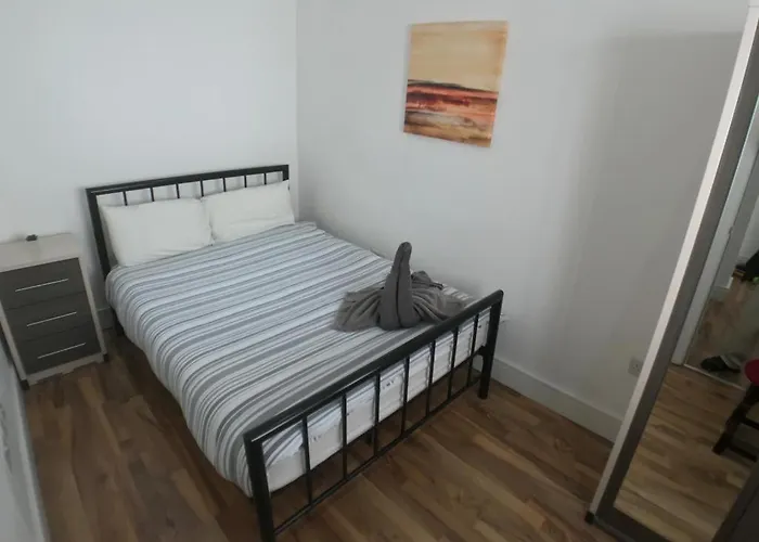 City Sparrow Apartment Pad -1