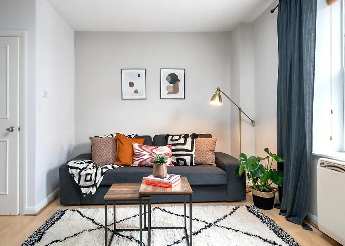 Apartment By Liverpool Street/ Spitalfields Market