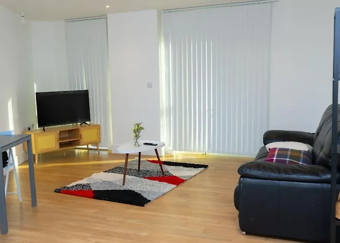 1 Bed Luxury Comfortable Apt