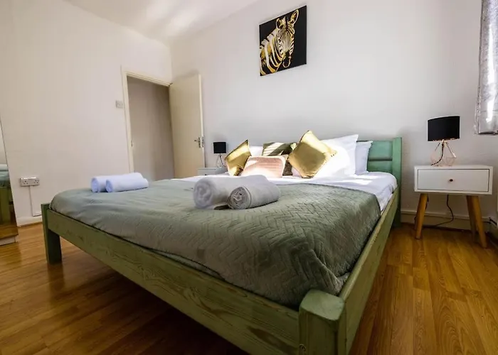 Pristine 3 Beds Hackney E9