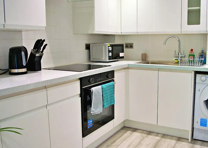 Beautiful Flat Near Central London - Entire Flat - Equipped Kitchen - Private Bathroom