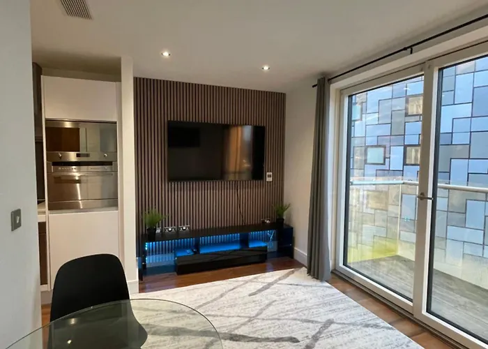 Apartment In Canary Wharf