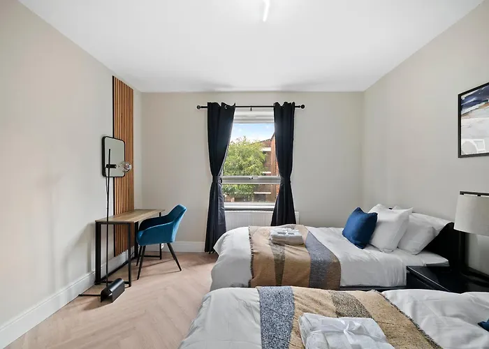 London Greenwich Zone 2 Apartment 5 Beds 2 Bath Free Parking