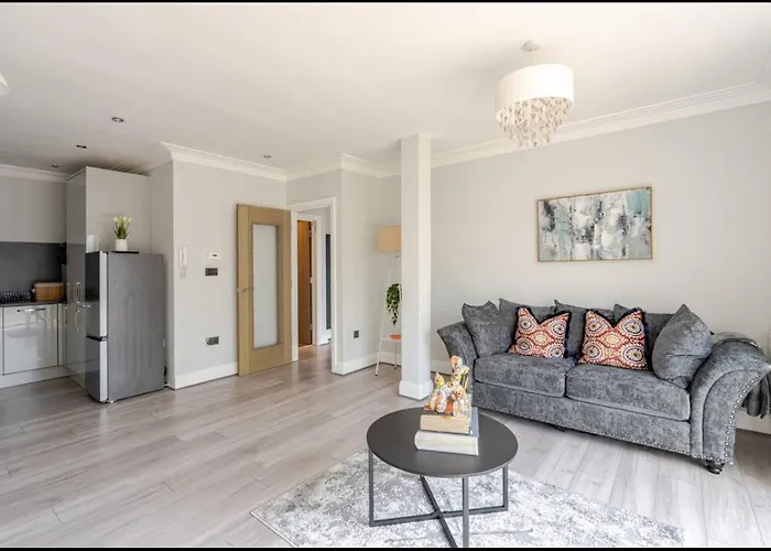 Tai Deluxe Suites