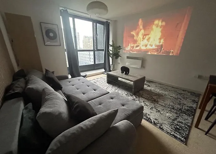 O2 & Excel Zone 2 Sleeps 6