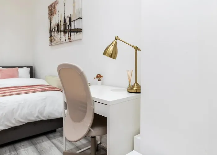 Deluxe Studio Apartments - City Airport & Excel Ideal For Long Stay
