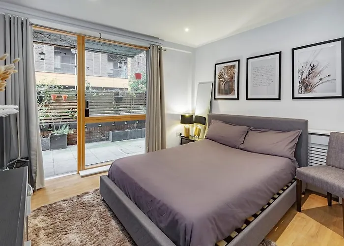Cozy 2 Bedrooms, Devons Rd Dlr
