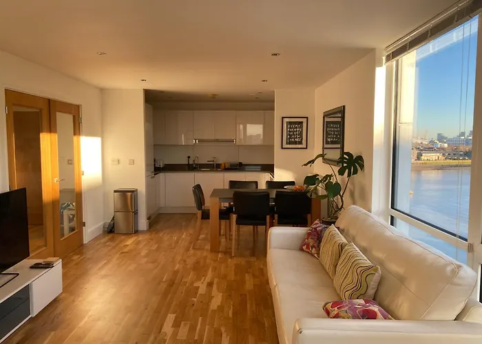 River View Spacious Apartment