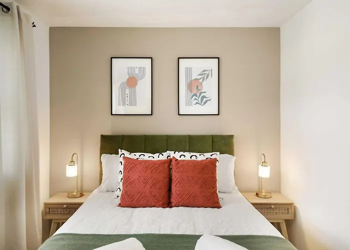 Cozy 2 Bed House Near Excel, The O2, Canary Wharf