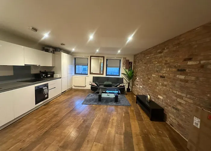 360 Cosy Home Greenwich