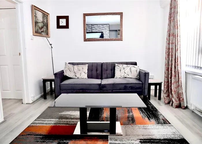 Maitland Luxury 2 Bedroom Greenwich Apartment With Good Living Space Sleeps 5 Guest- 1 Minute From Greenwich Dlr Station