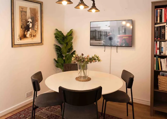 2 Bedroom Flat By Haggerston Station