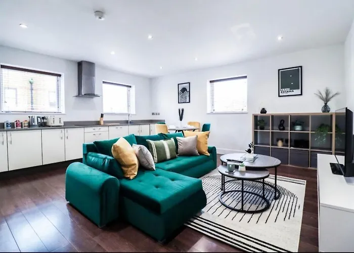 Luxury 2 Bedroom Apartment