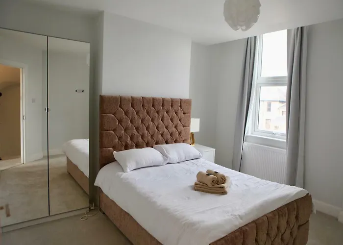 Cosy Room Near Westfield Stratford