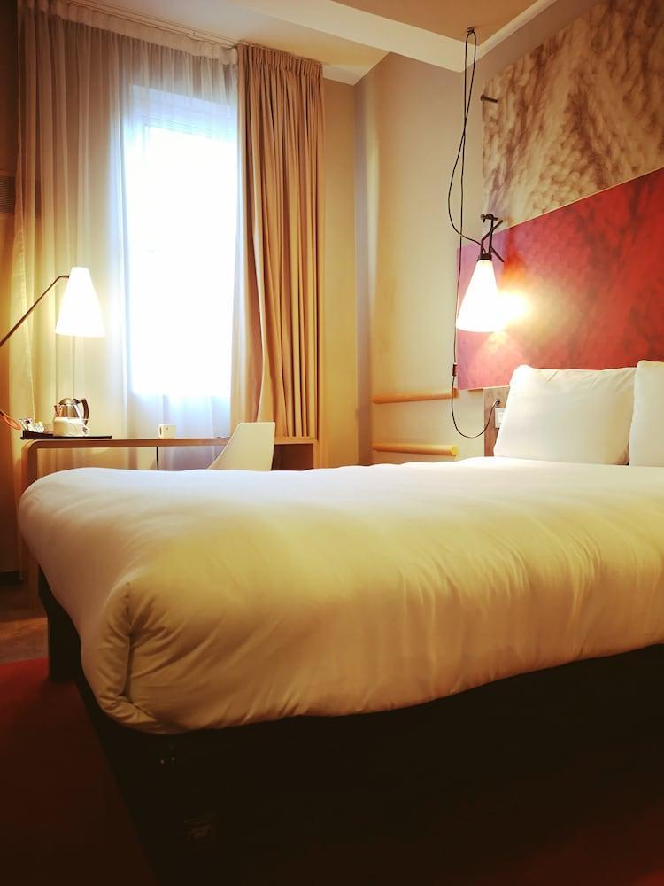 Ibis Greenwich