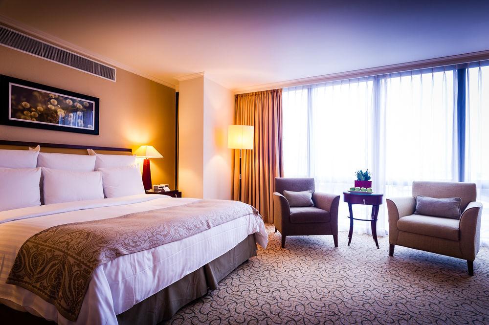 Marriott Canary Wharf 5*
