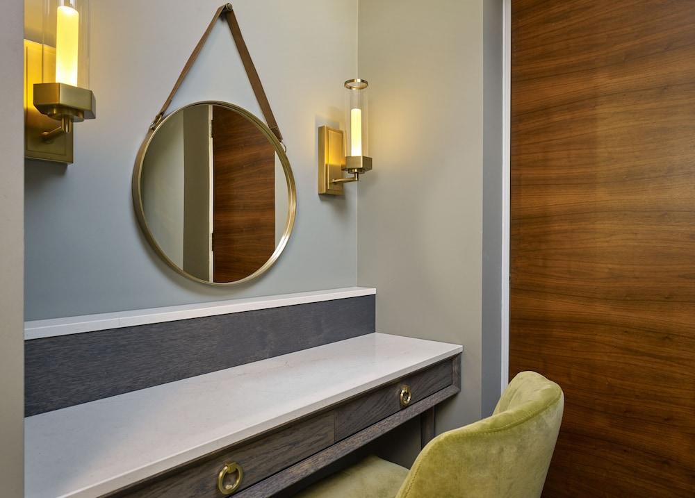 Hotel 100 Queen's Gate London, Curio Collection By Hilton Londres