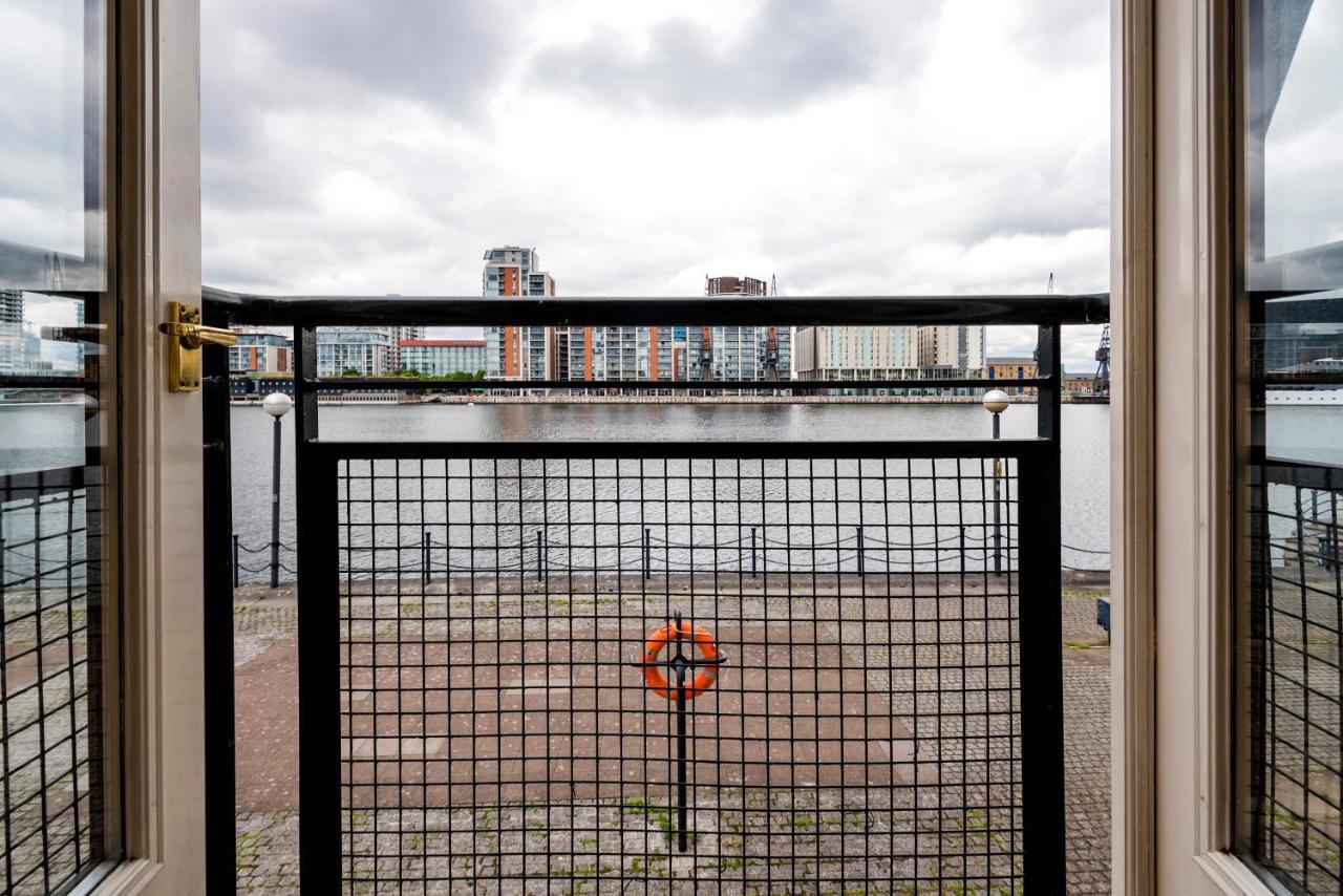 Panoramic Docklands With Waterfront Views