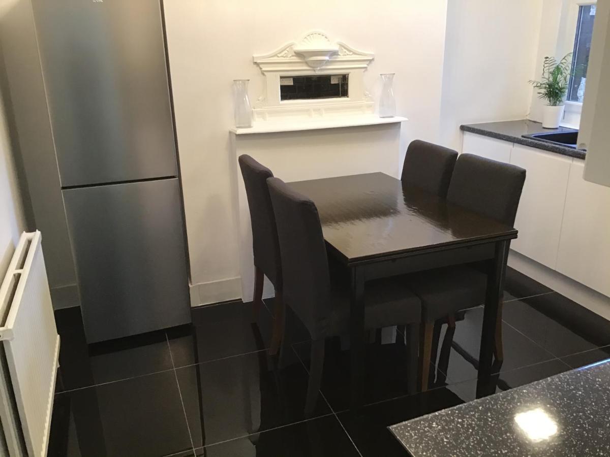 Apartamento Residential Quarters, General Gordon Square *