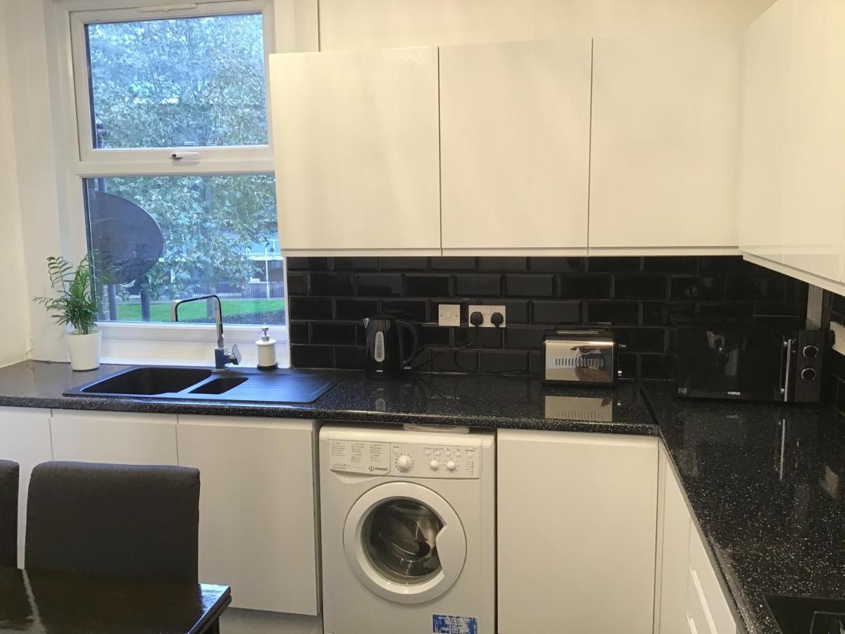 Residential Quarters, General Gordon Square Apartamento