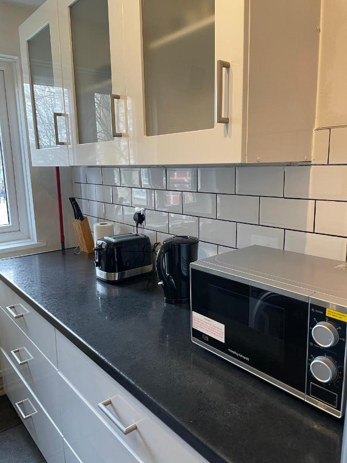 Beautiful Right Off Of Broadway Market Apartment