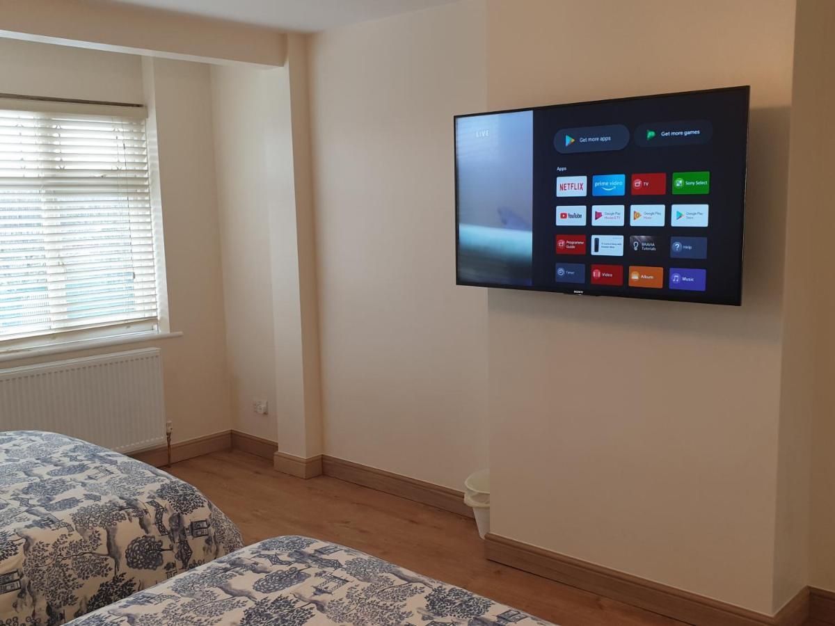 Apartamento Luxury 3 Bedroom Flat 1min Walk From Underground, With Free Parking Sleeps X10 *