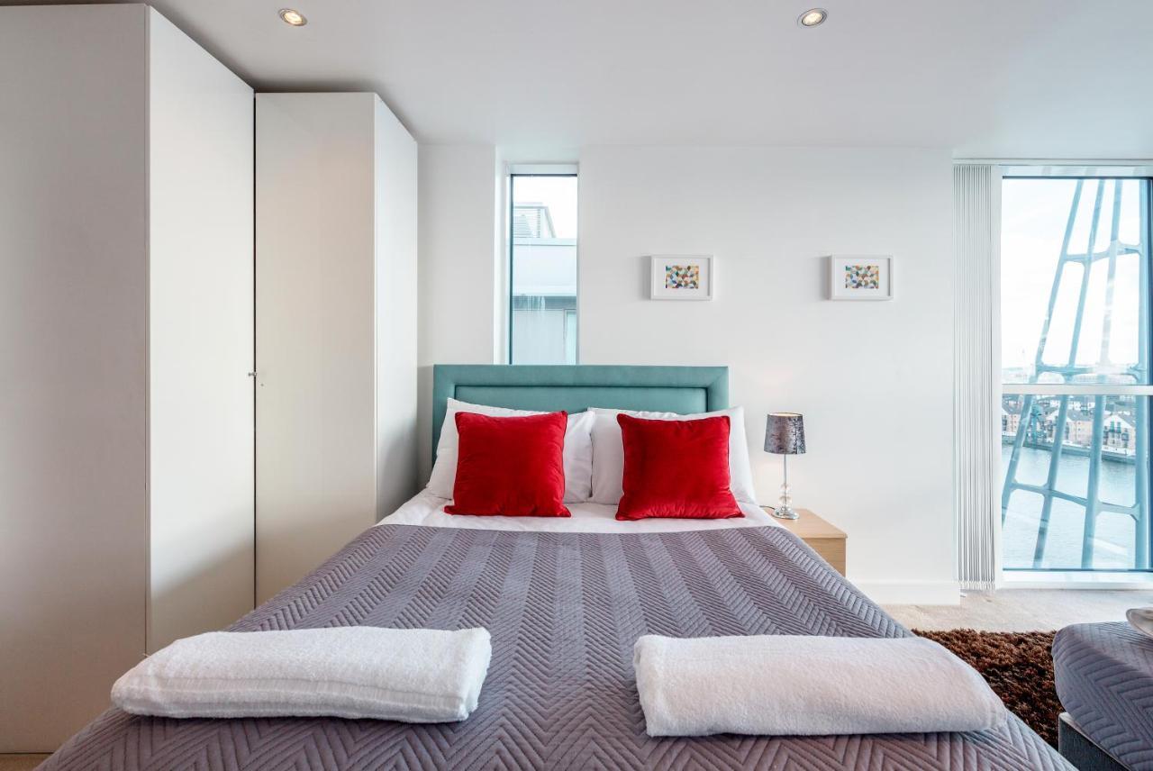 Premium Excel 3 & 2 Bedrooms Londres