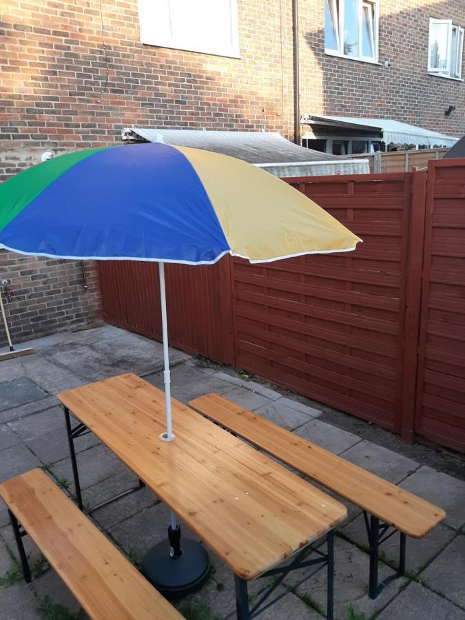 Budget 4-bed House In Woolwich *