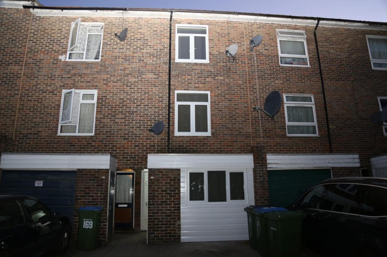 Budget 4-bed House In Woolwich Hébergement de vacances Londres