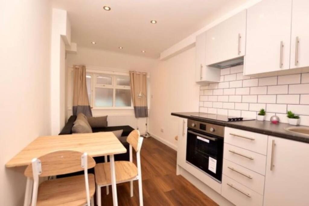 Apartamento Small Cosy In Plaistow. East *