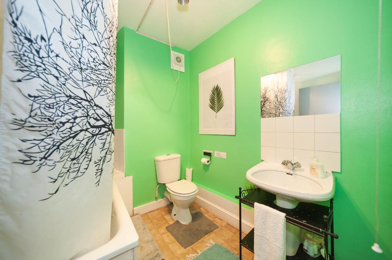 2 Bedroom Roof Terrace With Sauna Jakuzzi And Outdoor Cinema Appartement