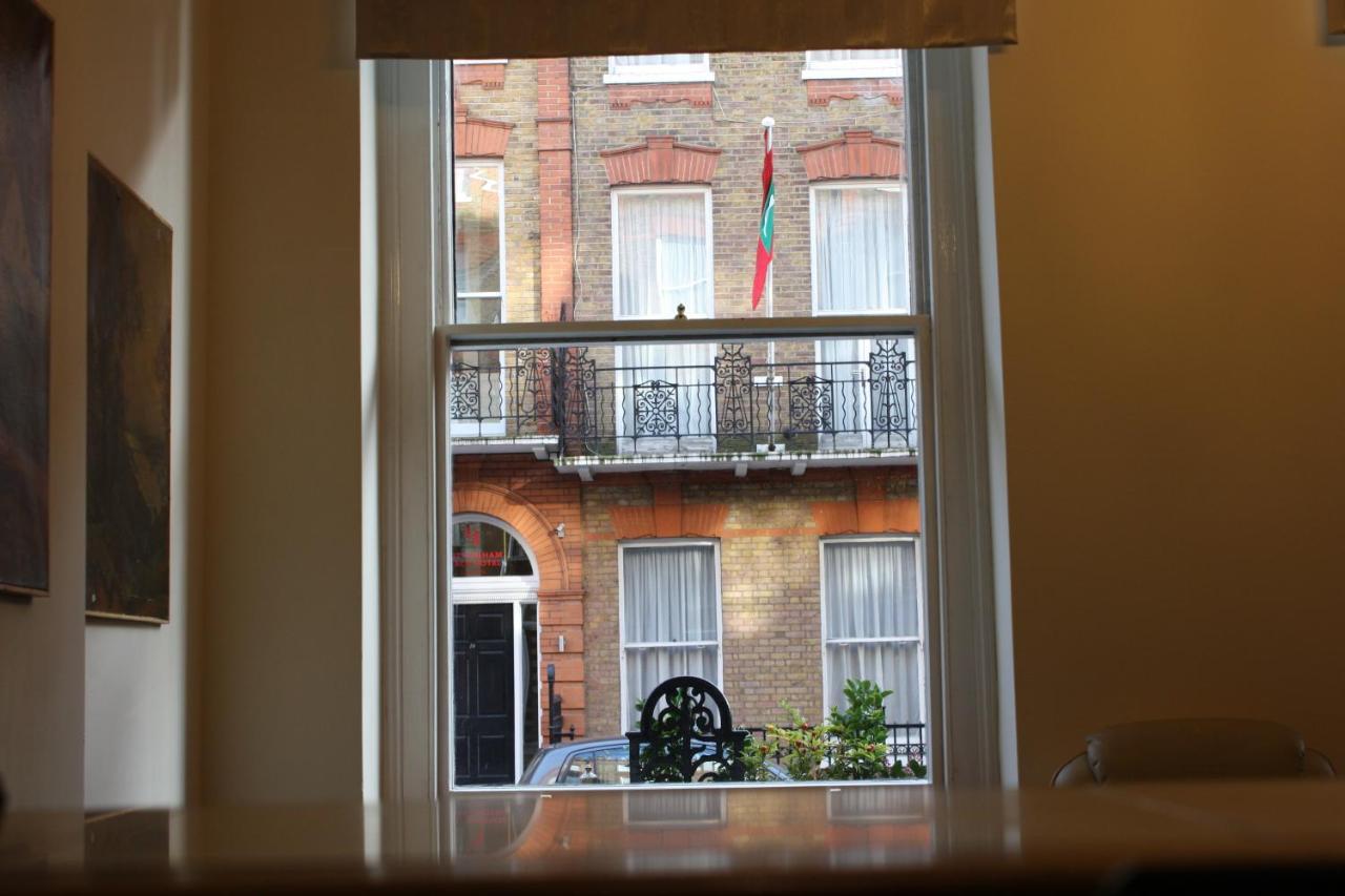 Regency Westend Alojamento de Acomodação e Pequeno-almoço 3*