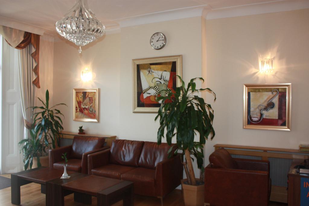 Corner House 3* Londres