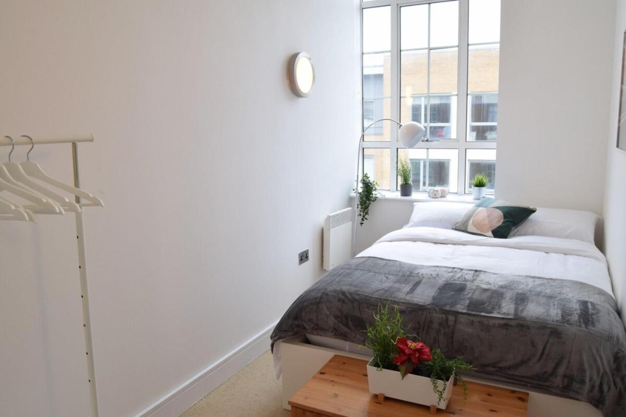 Bright Warehouse Conversion In Buzzing Peckham Apartment