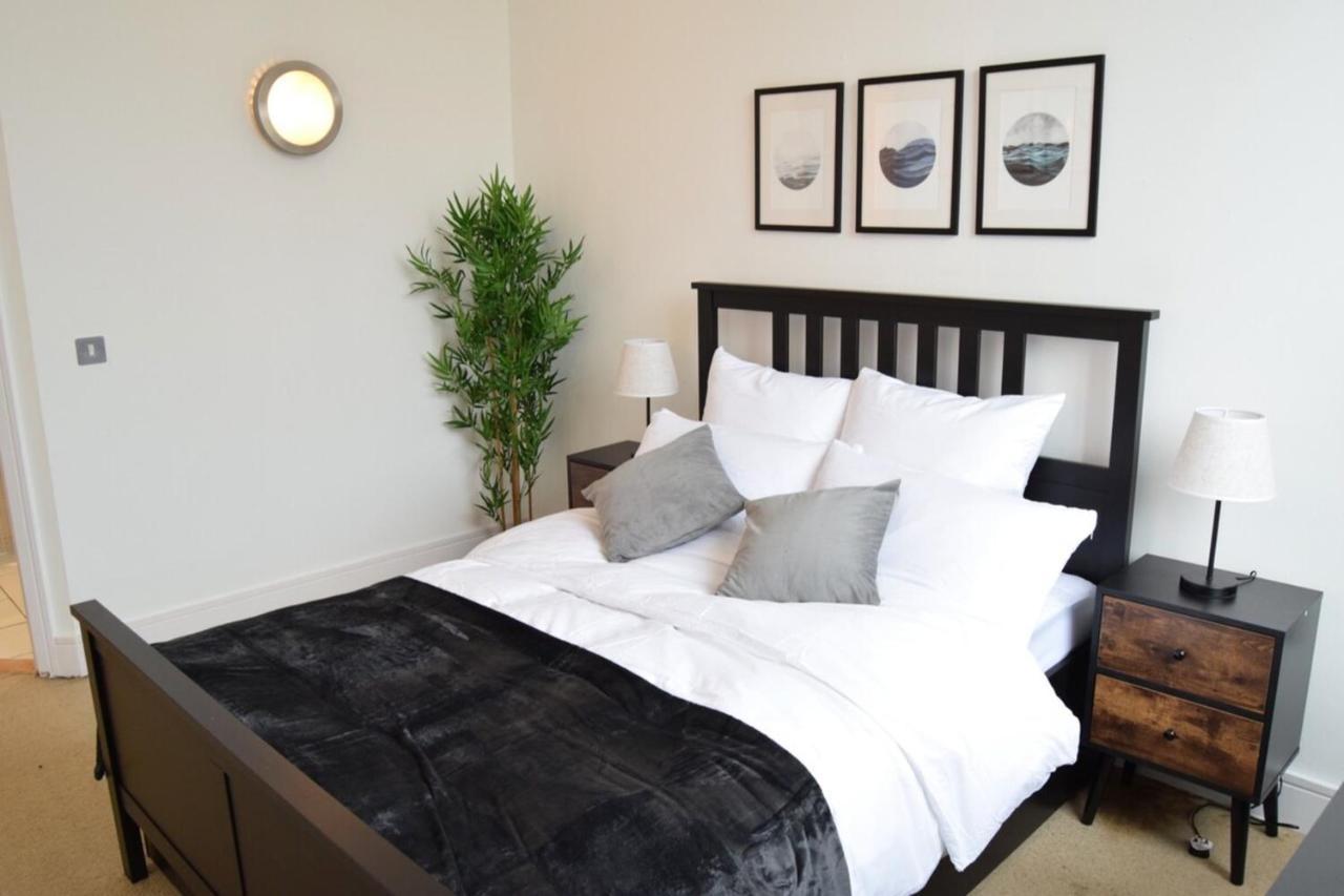 Bright Warehouse Conversion In Buzzing Peckham
