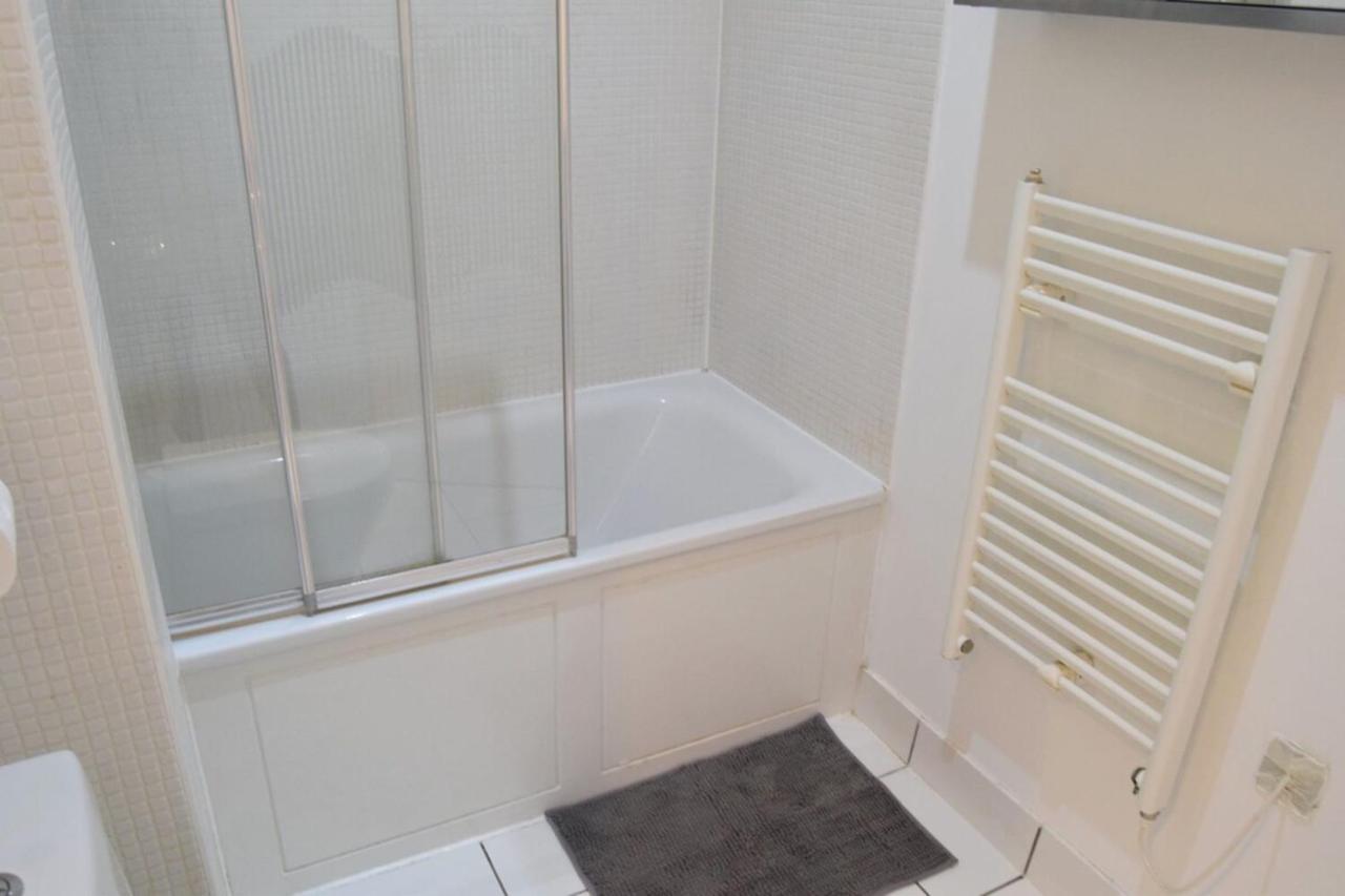Bright Warehouse Conversion In Buzzing Peckham * London