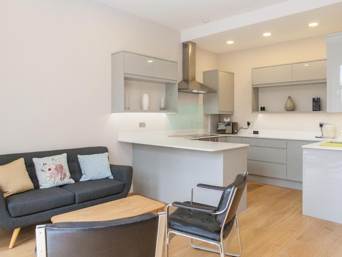 Pass The Keys - Spacious Flat With Private Sun Terrace In South East * Londres