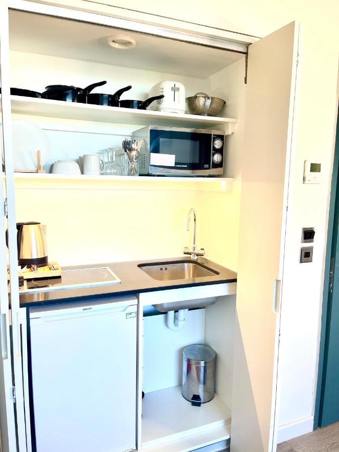 Axiom Park 4*