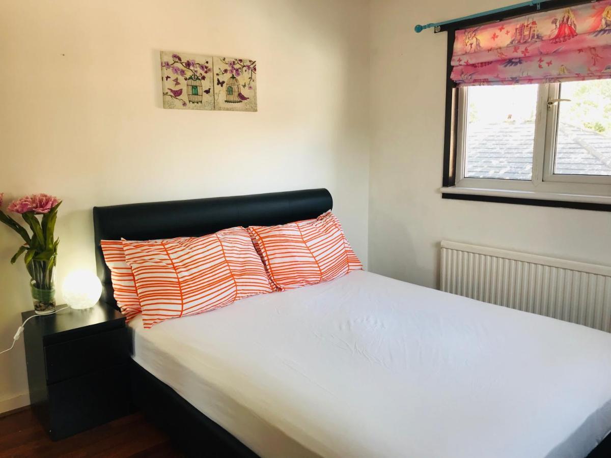 Spacious House 15min To Canary Wharf/o2/excel/central Holiday home