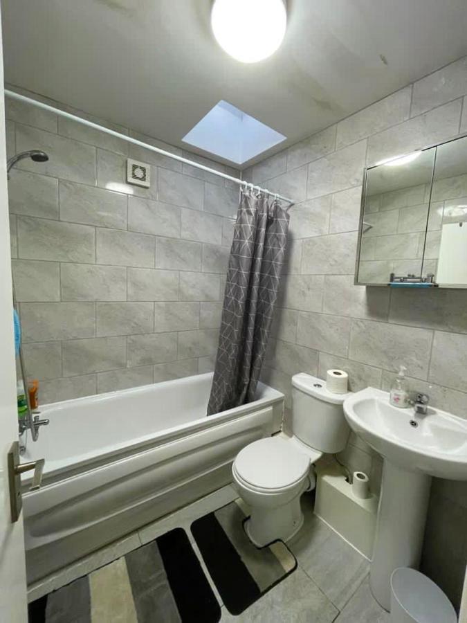 2 Bedroom Roof Terrace With Sauna Jakuzzi And Outdoor Cinema * Londres