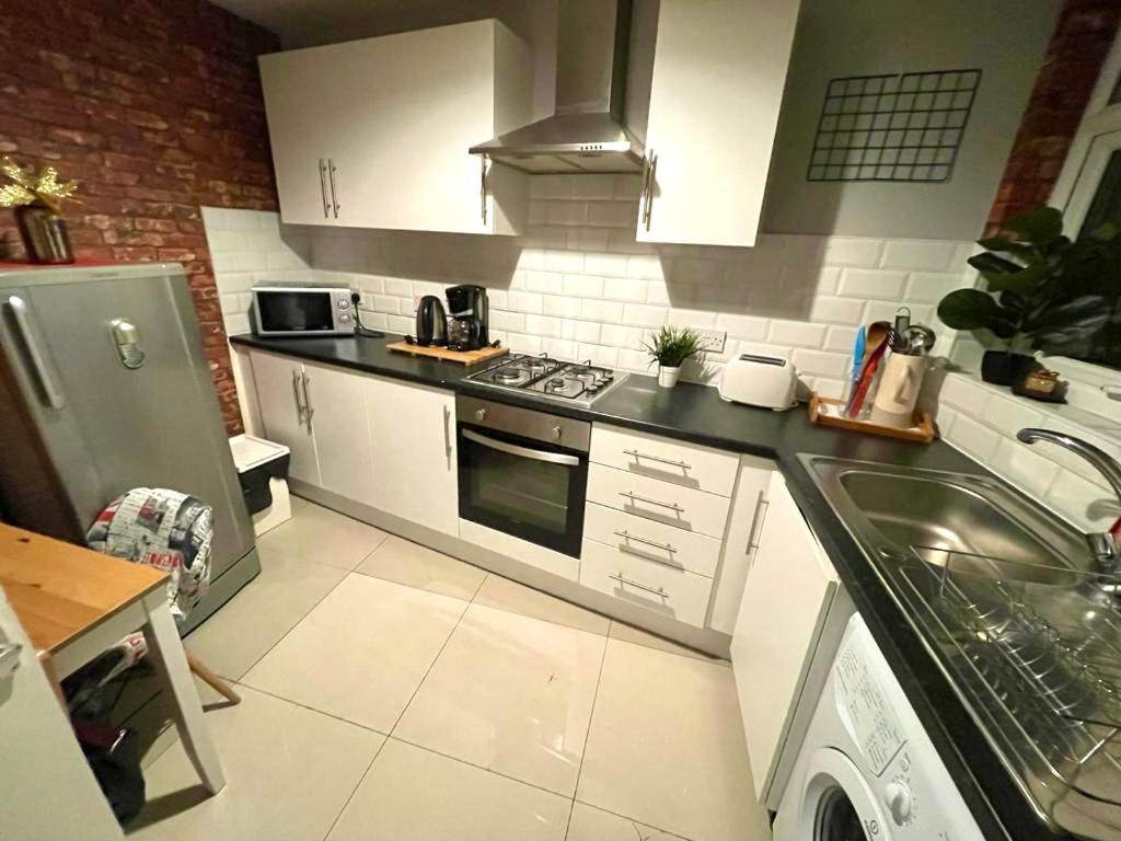 2 Bedroom Roof Terrace With Sauna Jakuzzi And Outdoor Cinema Londres