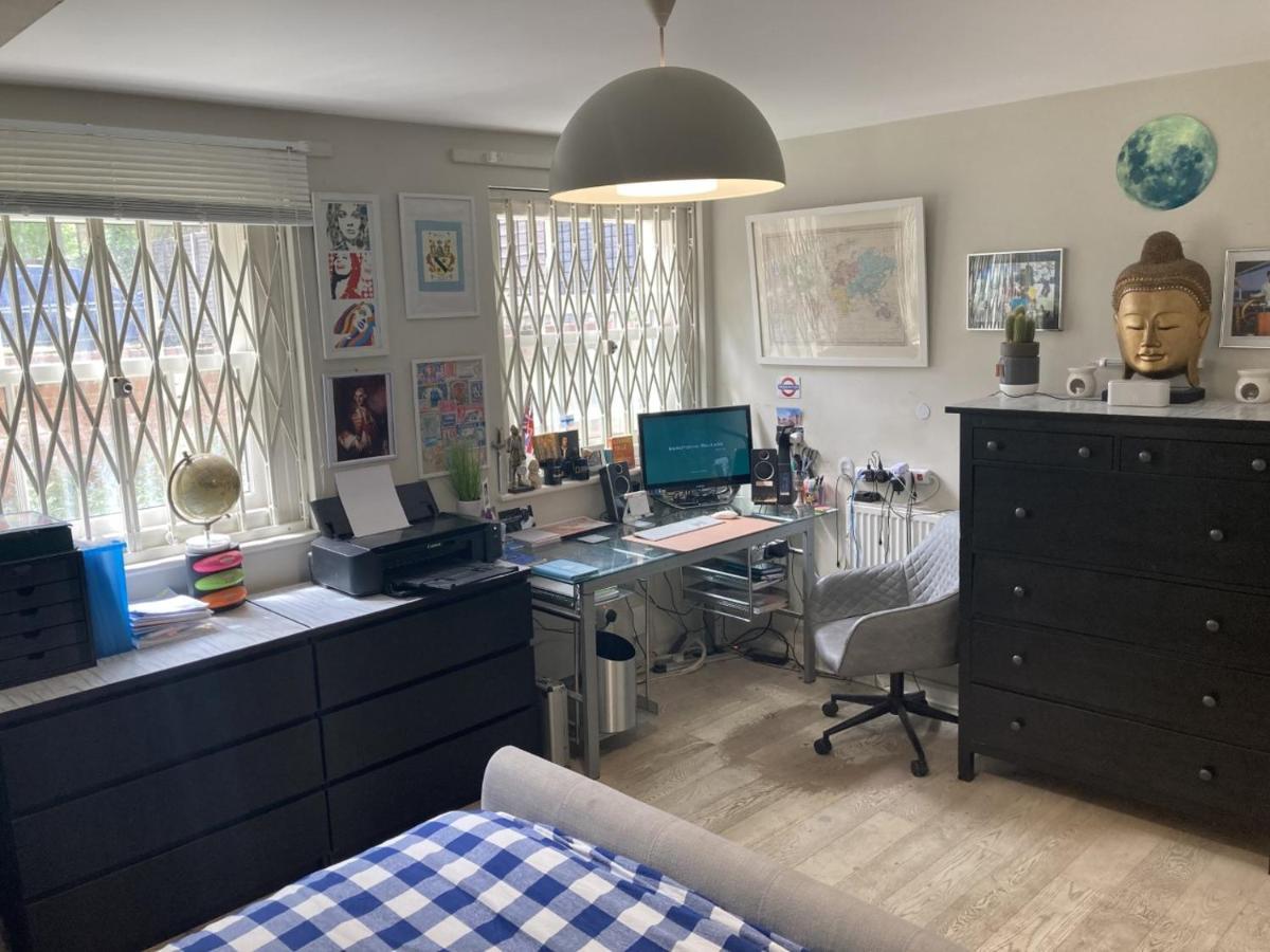 Apartment Garden Oasis Apartment: Central, Private & Parking London