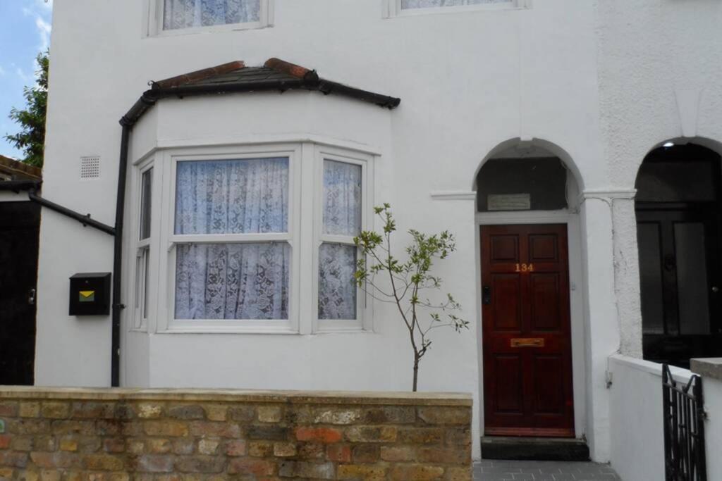 Bubblesbnb- Lovely 1 Bedroom Studio Flat Appartement