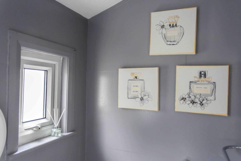 Holiday home Contemporary 3 Bed House With Spacious Garden Close To Stratford London