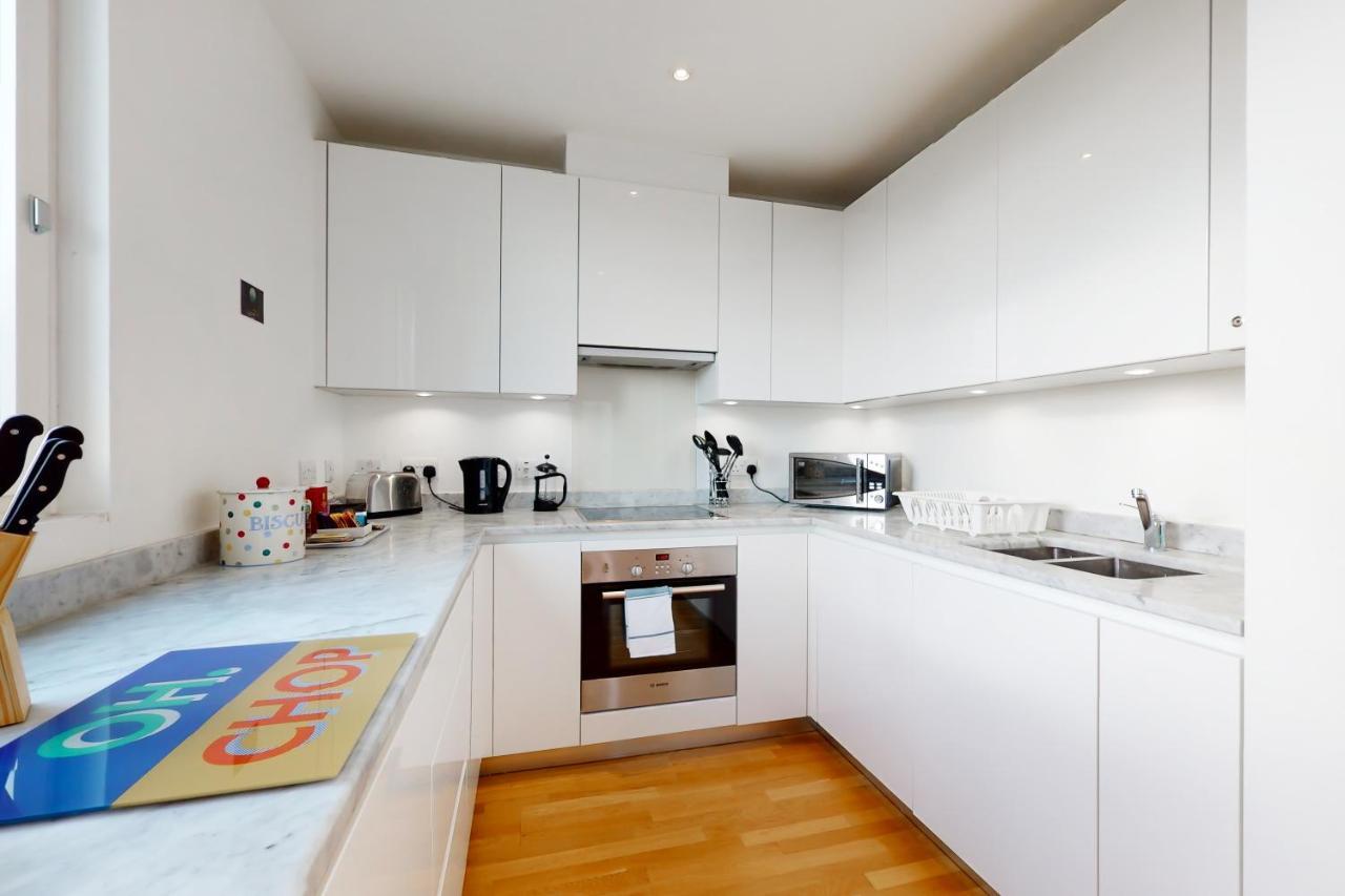 Apartment Lovely 2 Bedroom Flat With Balcony In Stratford