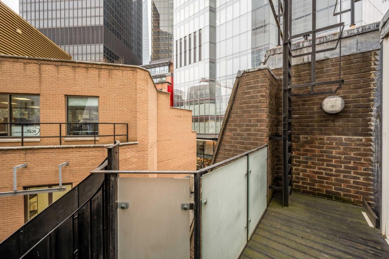 5, 48 Bishopsgate By Living * London