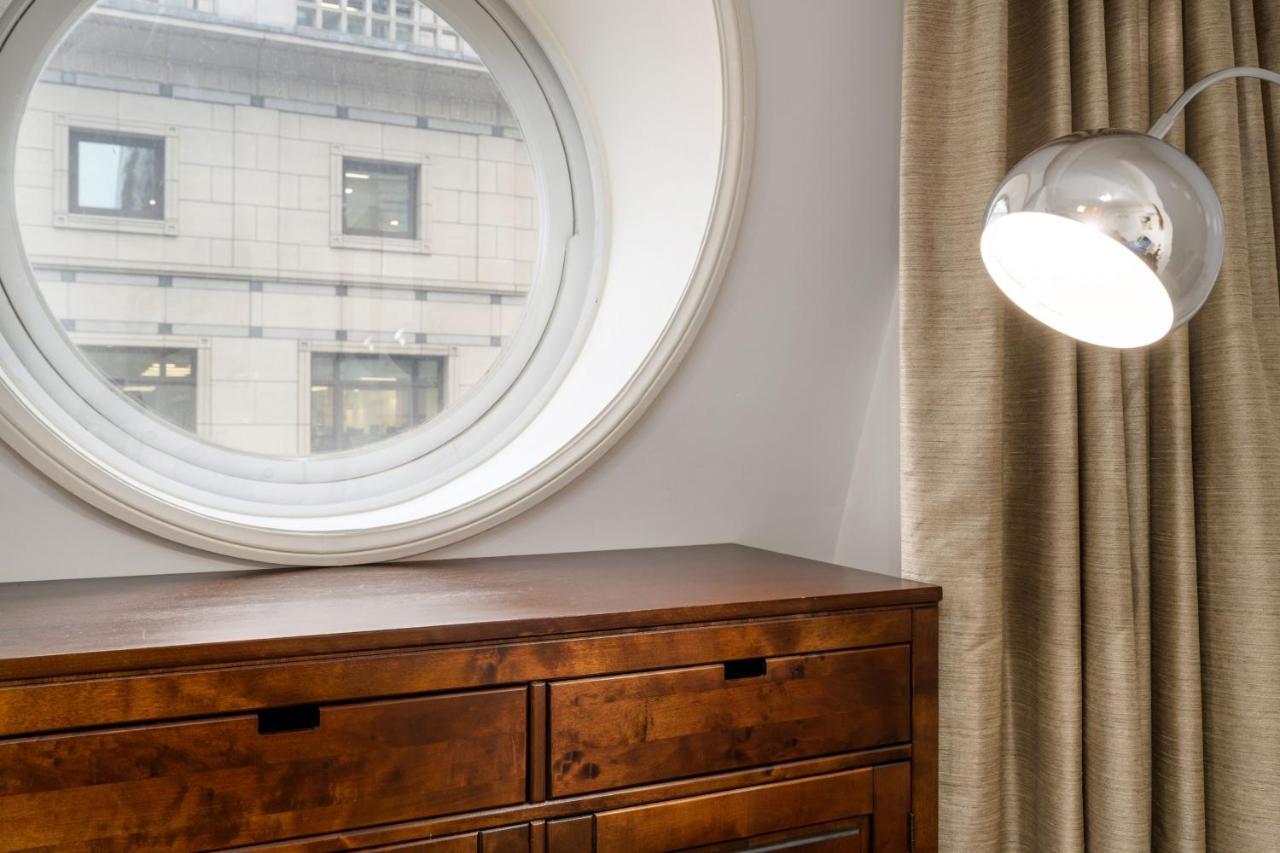 5, 48 Bishopsgate By Living
